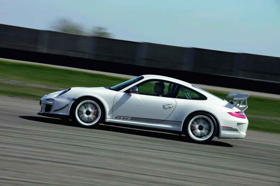  Porsche 911 GT3 RS 4.0 2011 года  (фото 17 из 27)